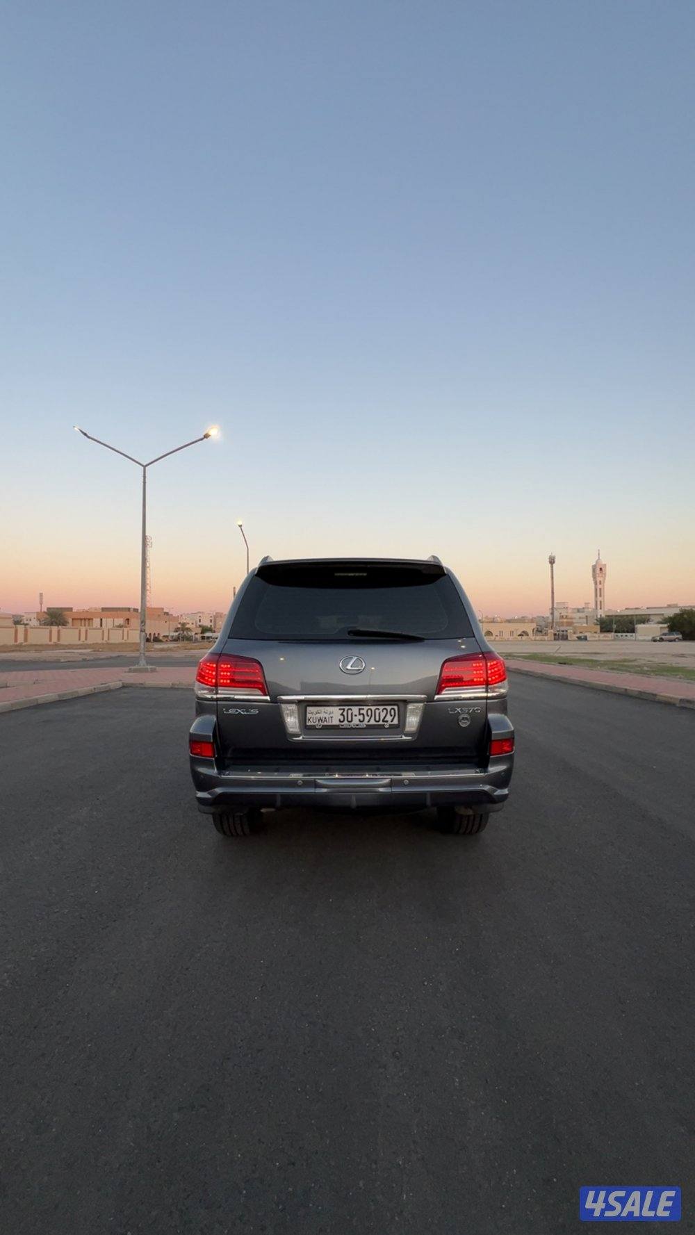 لكزس LX570 الدرجه الاولى2