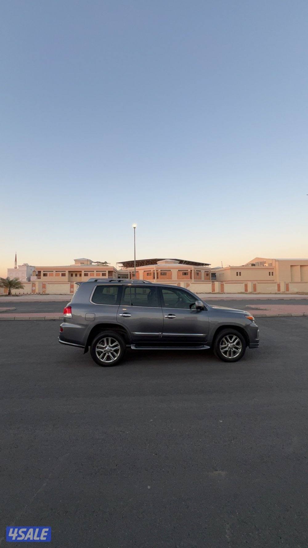 لكزس LX570 الدرجه الاولى4