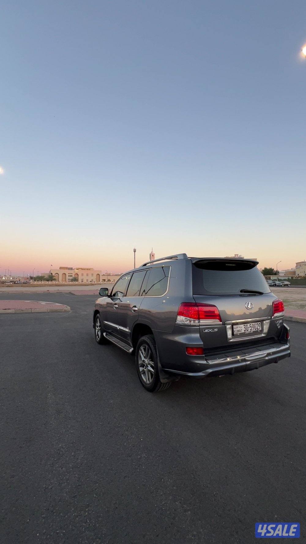 لكزس LX570 الدرجه الاولى5