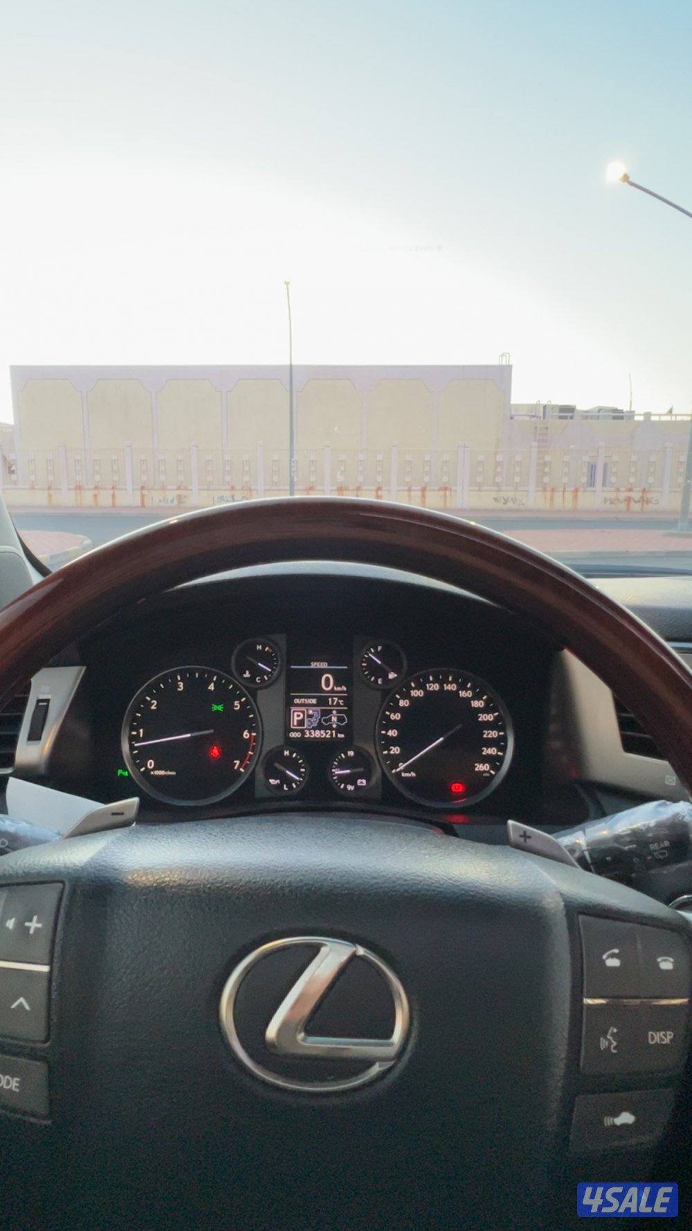 لكزس LX570 الدرجه الاولى9