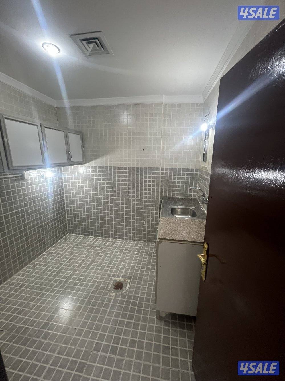 استلام فوري غرفتين وصاله ميدان حولي4