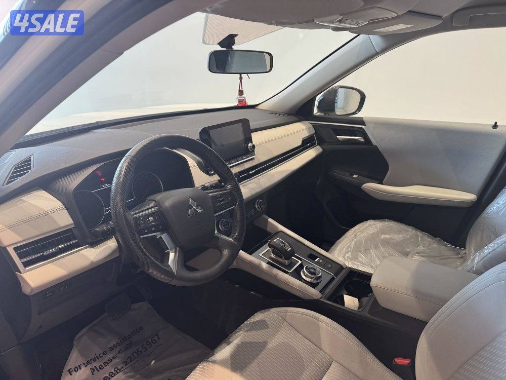 Mitsubishi outlander3