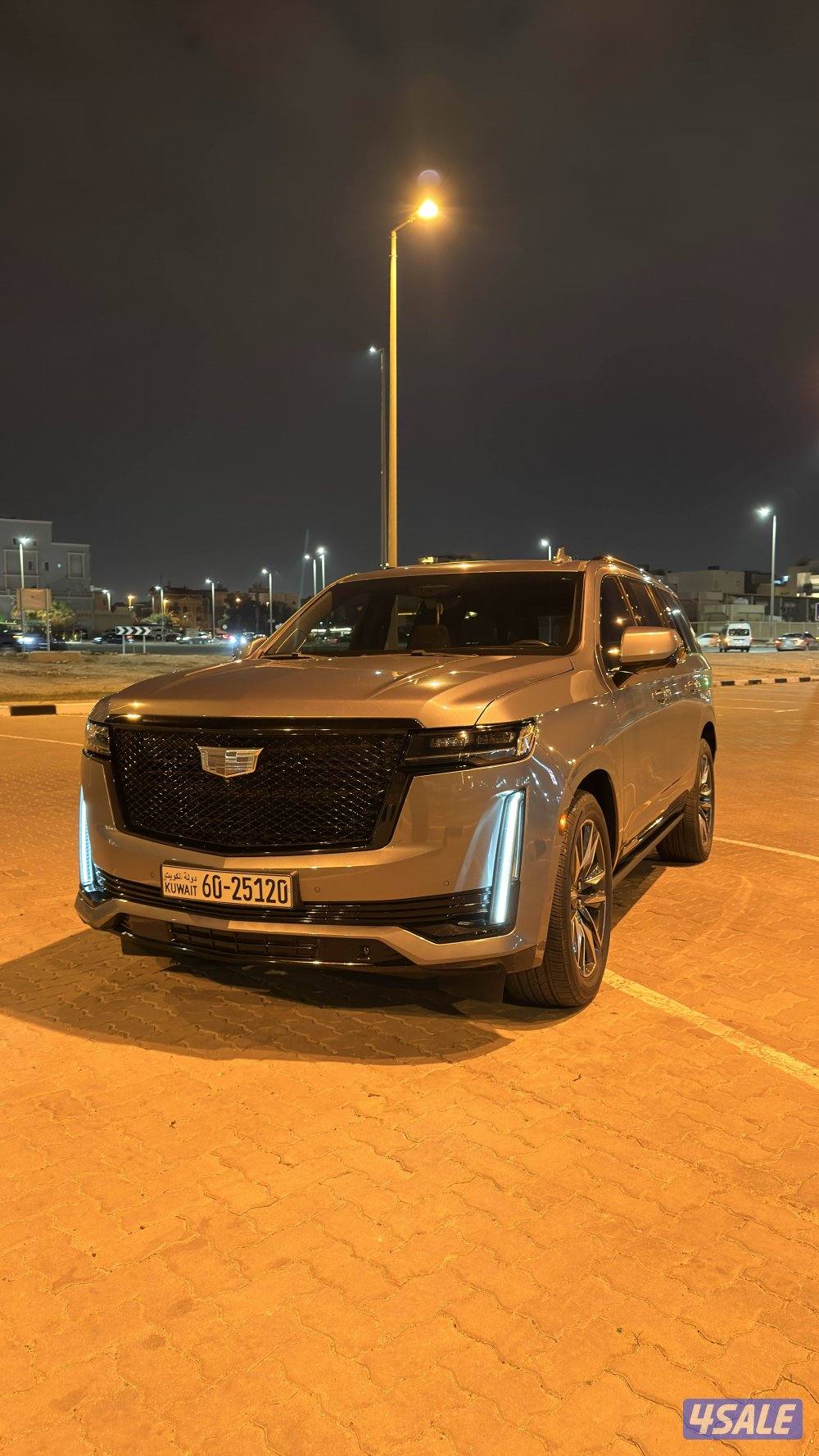 للبيع اسكاليد وارد الغانم تحت الكفاله حمايه فل بدي0