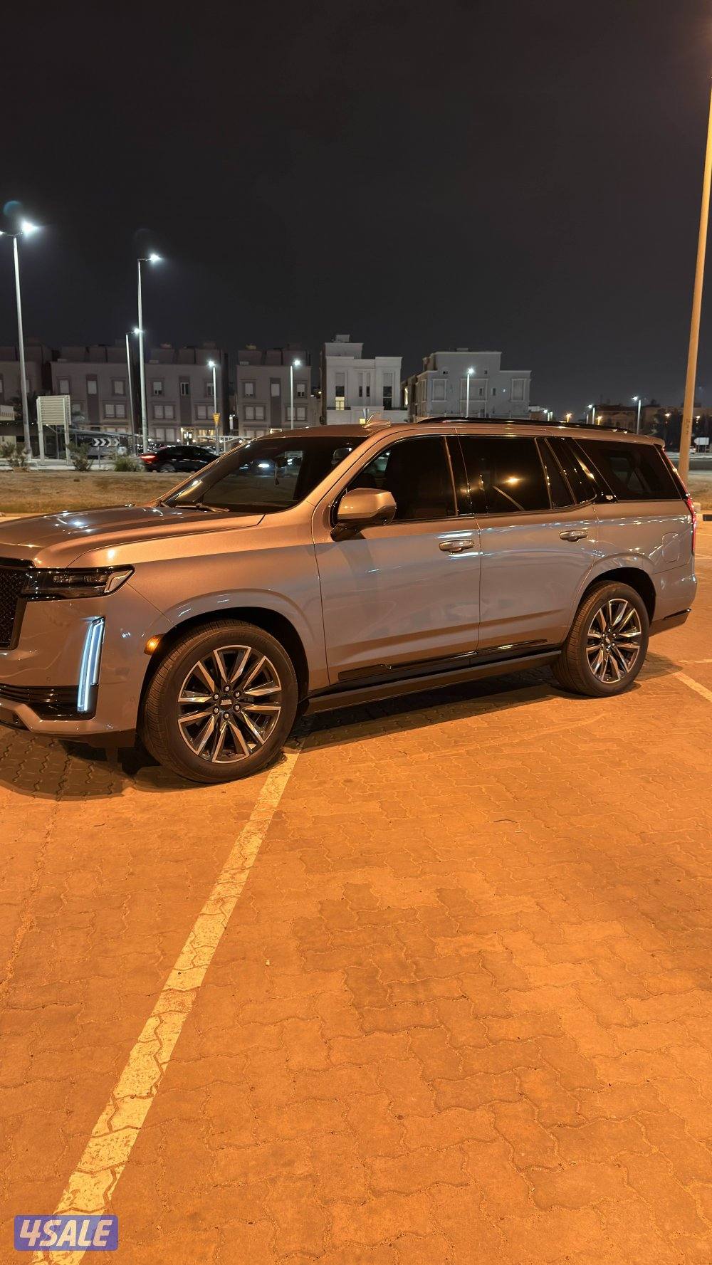 للبيع اسكاليد وارد الغانم تحت الكفاله حمايه فل بدي2