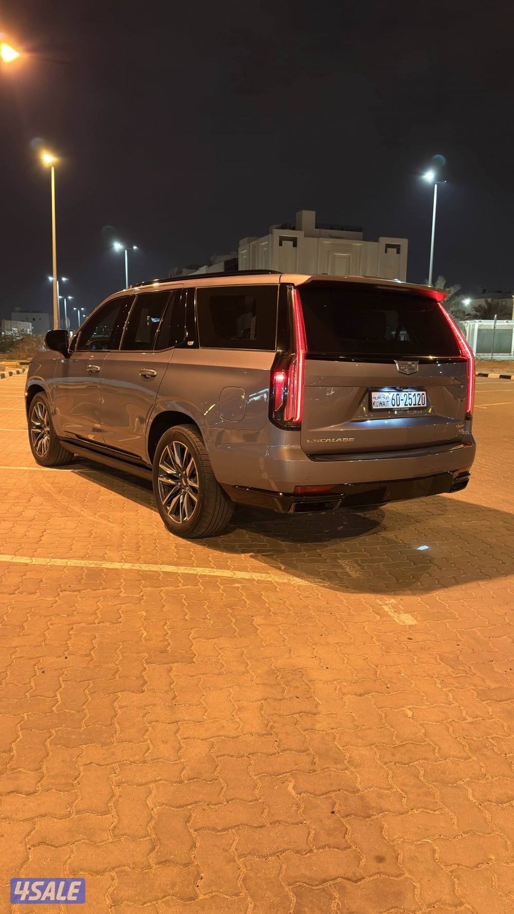 للبيع اسكاليد وارد الغانم تحت الكفاله حمايه فل بدي4