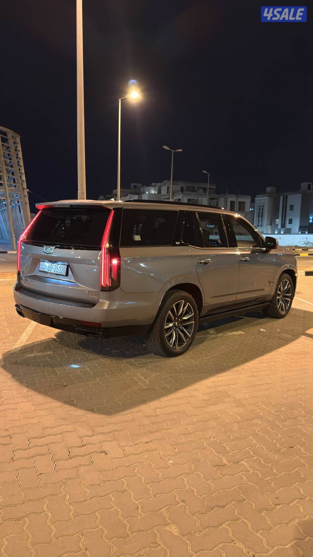 للبيع اسكاليد وارد الغانم تحت الكفاله حمايه فل بدي7