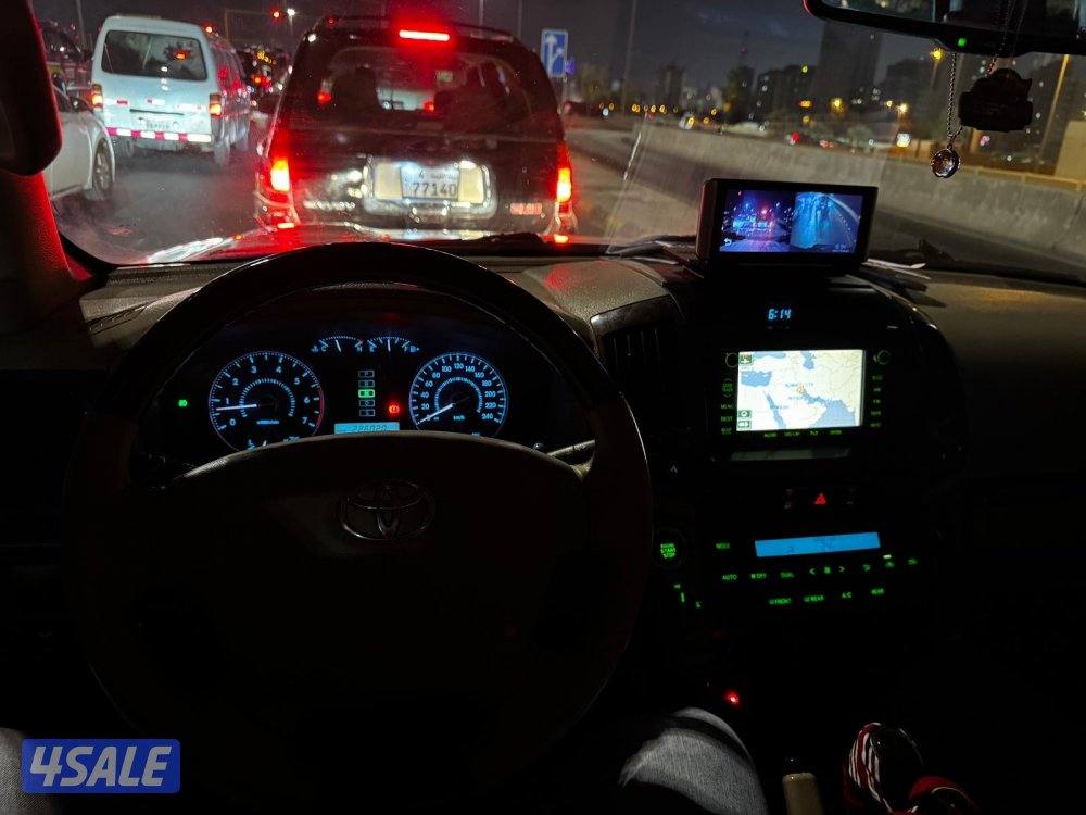 لاندكروزر ٢٠١١3