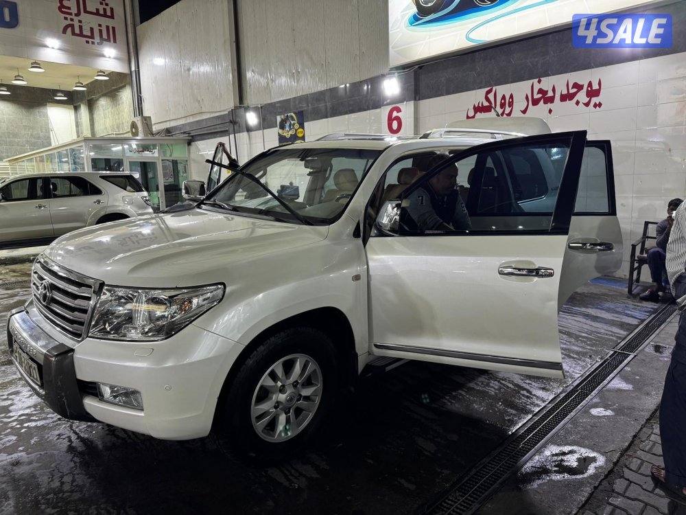 لاندكروزر ٢٠١١4