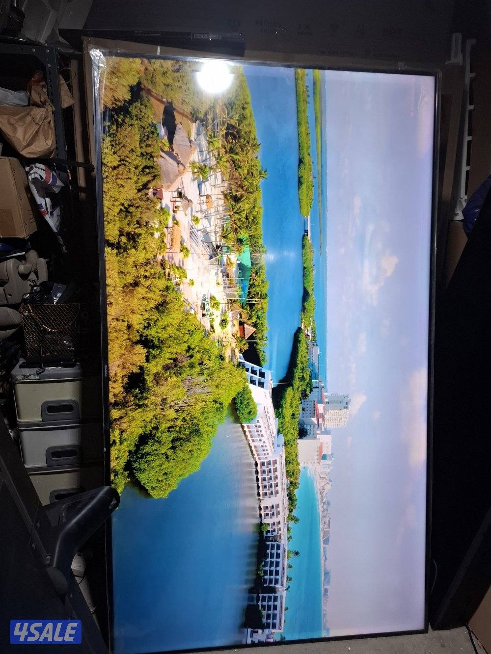 للبيع تلفزيون هايسنس،، 85،، بوصه سمارت مديله حديث1