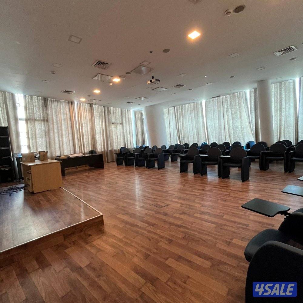 دور تجاري للإيجار في الشرق2