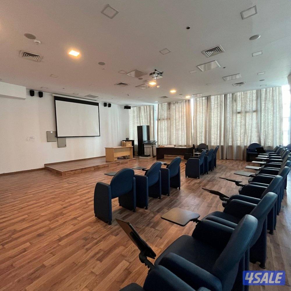 دور تجاري للإيجار في الشرق3