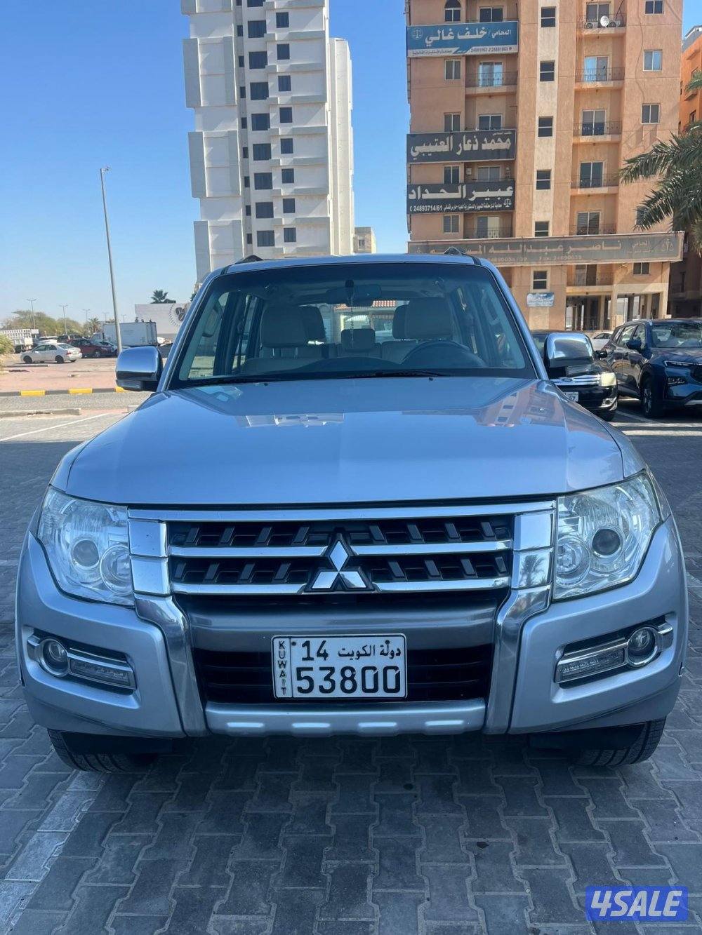 Mitsubishi pajero 2016 full option with sunroof for sale4