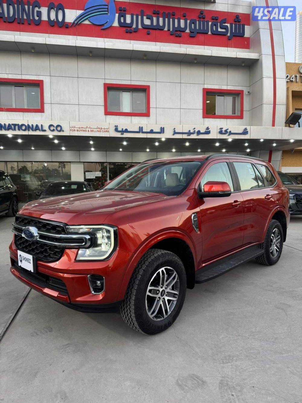 Ford Everest XLT0