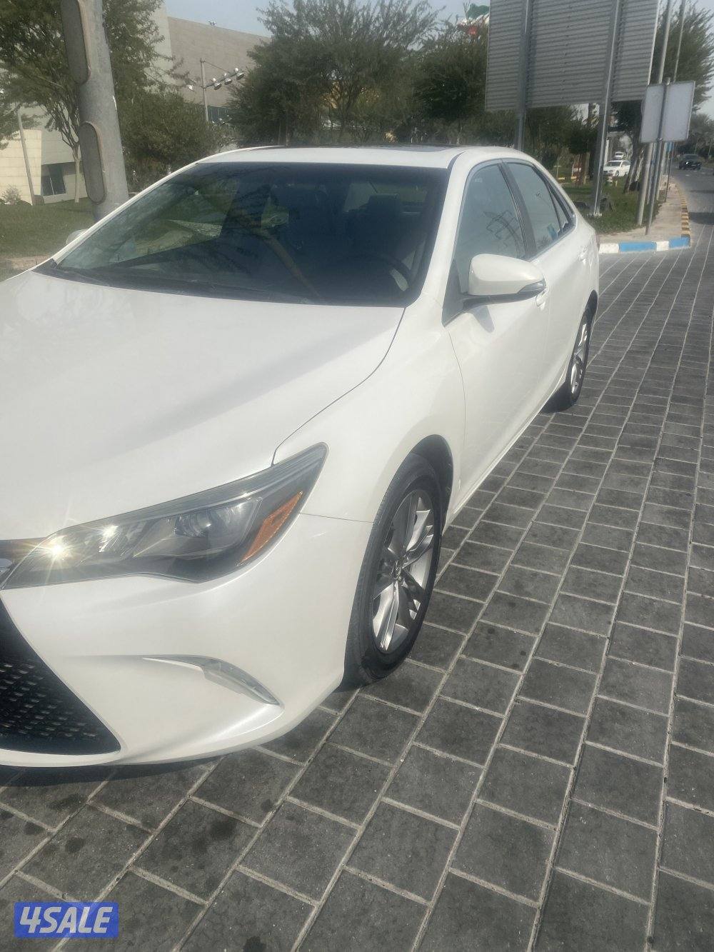 للبيع كامري ٢٠١٦ قطعت ١٣٣ الف كيلو فقط1