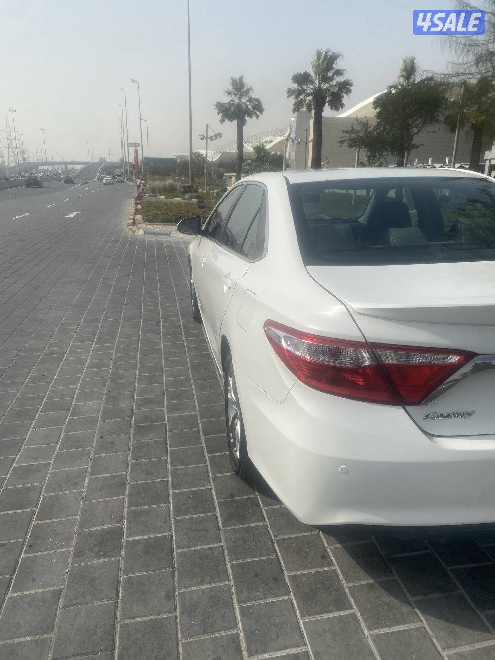 للبيع كامري ٢٠١٦ قطعت ١٣٣ الف كيلو فقط2