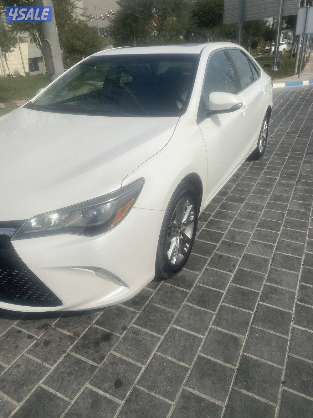 للبيع كامري ٢٠١٦ قطعت ١٣٣ الف كيلو فقط4