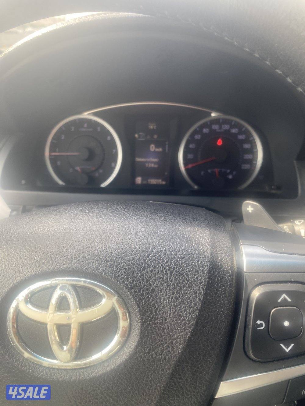 للبيع كامري ٢٠١٦ قطعت ١٣٣ الف كيلو فقط7