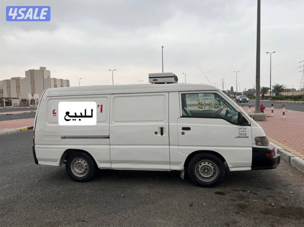 باص م2010 ثلاجه شرط الفحص تامين صحي سنه وتامين مرور سنه1
