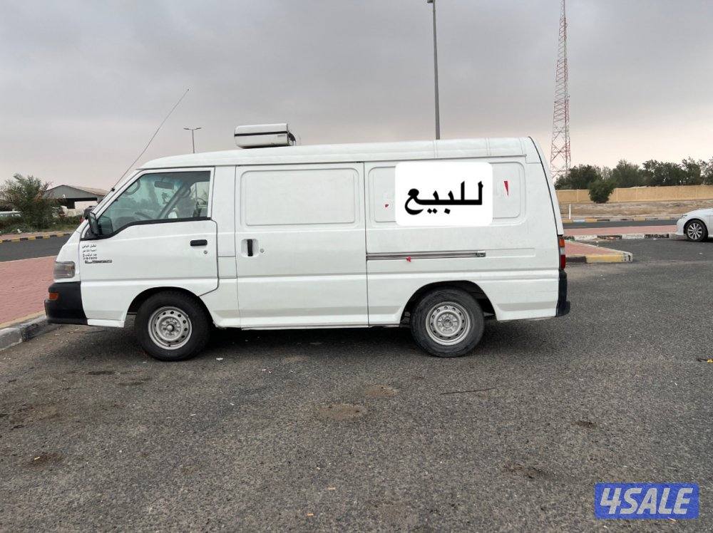 باص م2010 ثلاجه شرط الفحص تامين صحي سنه وتامين مرور سنه0