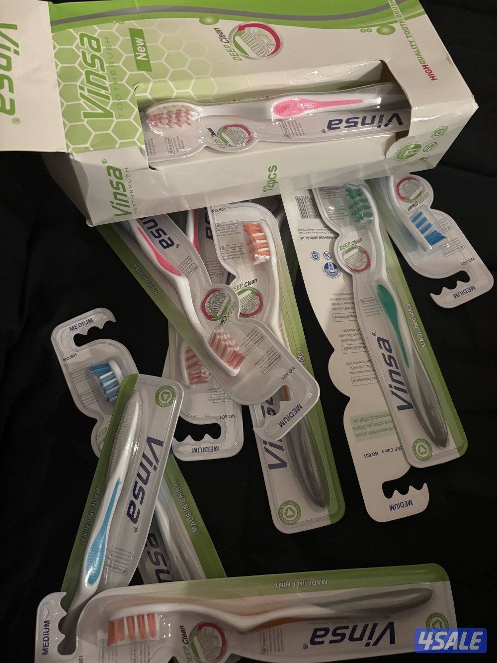 . جاهز للتوصيل ألوان مختلفة ، فرش أسنان بيع جملة  2304 حبة0