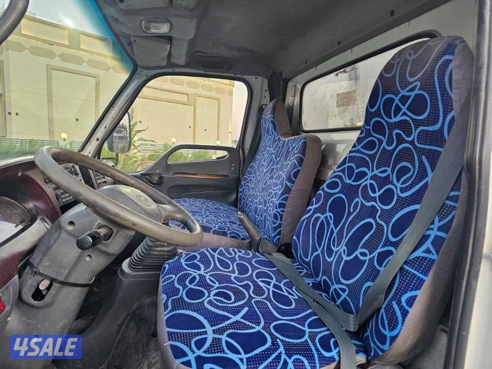 هاف لوري هيونداي 2011 ثلاجه تامين سنه صحي وتامين مرور سنه شرط الفحص3