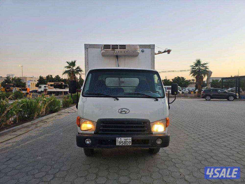هاف لوري هيونداي 2011 ثلاجه تامين سنه صحي وتامين مرور سنه شرط الفحص9