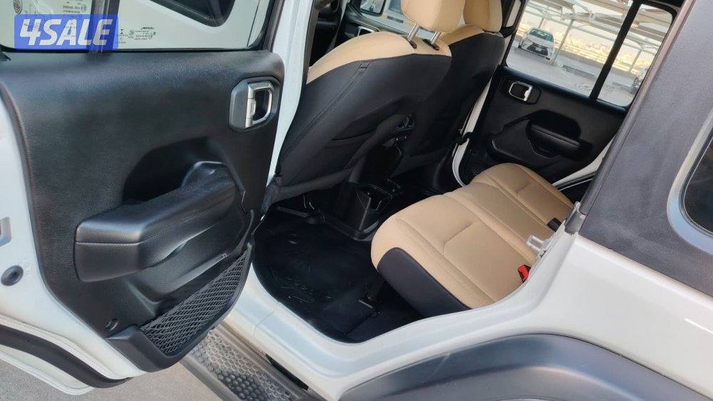 للبيع جيب رانجلر سبورت م:2021 عداد:688