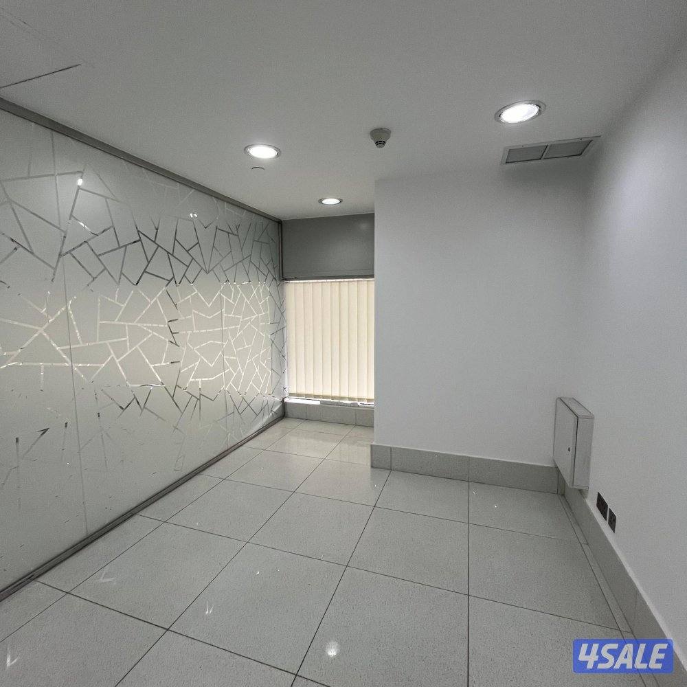 دور كامل تجاري مع فترة سماح للإيجار في القبلة قطعة 112