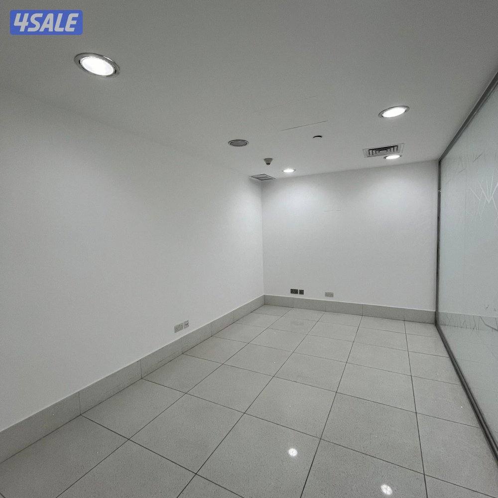 دور كامل تجاري مع فترة سماح للإيجار في القبلة قطعة 114