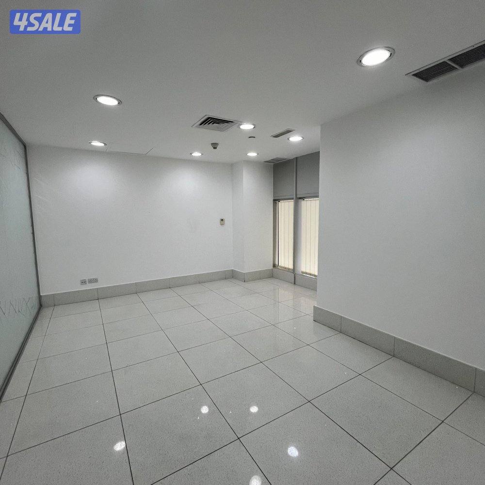 دور كامل تجاري مع فترة سماح للإيجار في القبلة قطعة 115