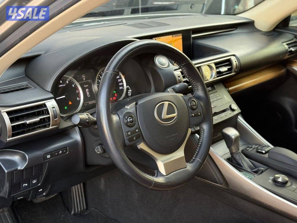 LEXUS IS250 _20156