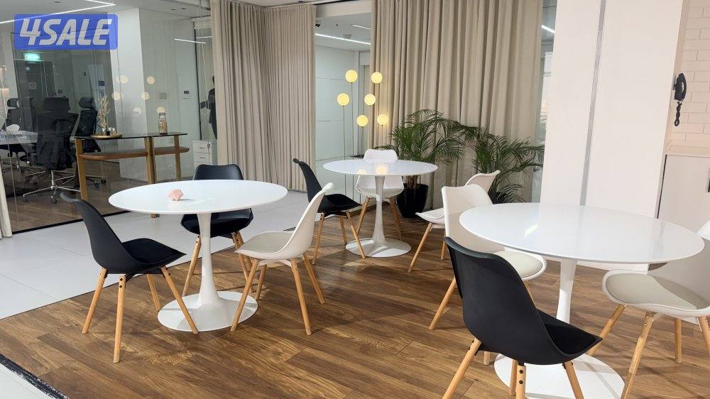 مكاتب للايجار بأرقام آليه مع اطلاله بحرية بقلب مدينه الكويت2