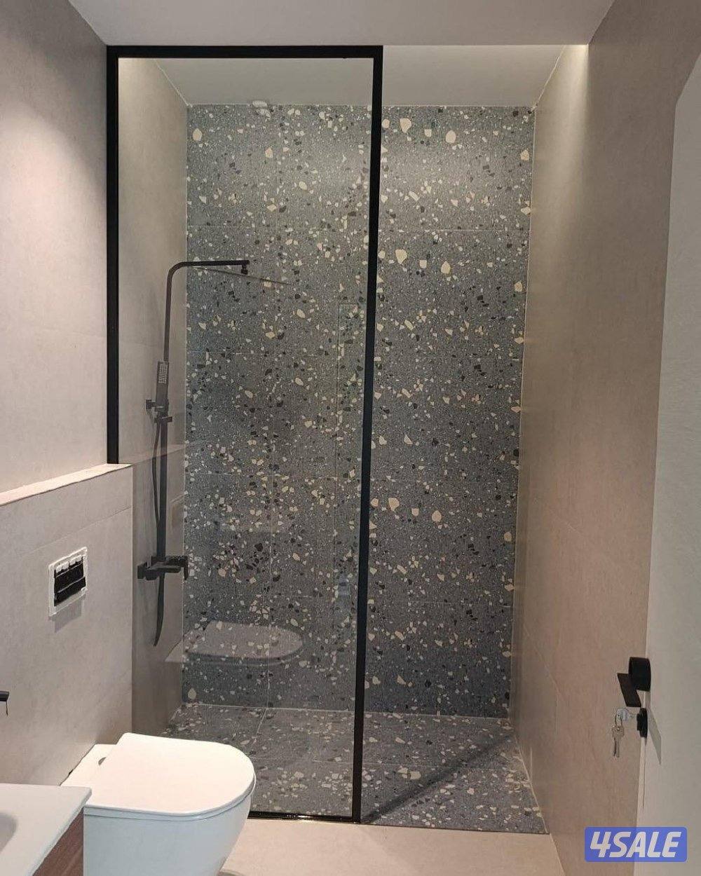 زجاج ومرايا دربزين زجاج شاوربكس درج زجاج بلكونات واجهات زجاج8