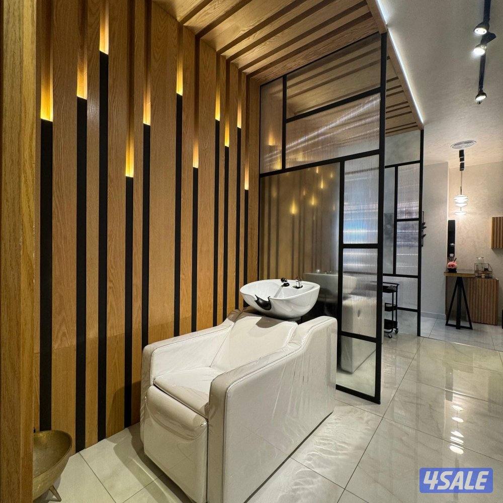 صالون VVIP للإيجار ( خلو ) في صباح السالم قطعة 11