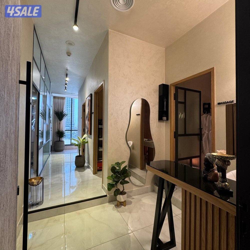 صالون VVIP للإيجار ( خلو ) في صباح السالم قطعة 112