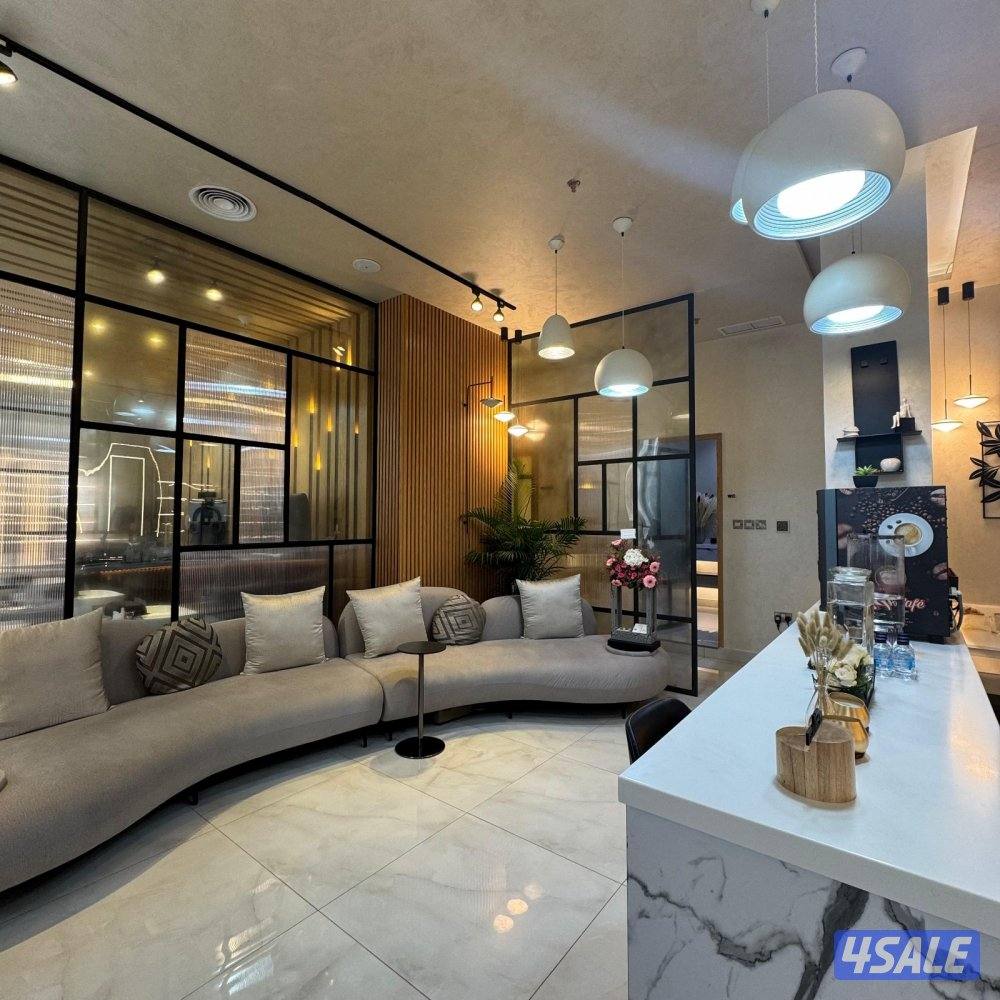 صالون VVIP للإيجار ( خلو ) في صباح السالم قطعة 113