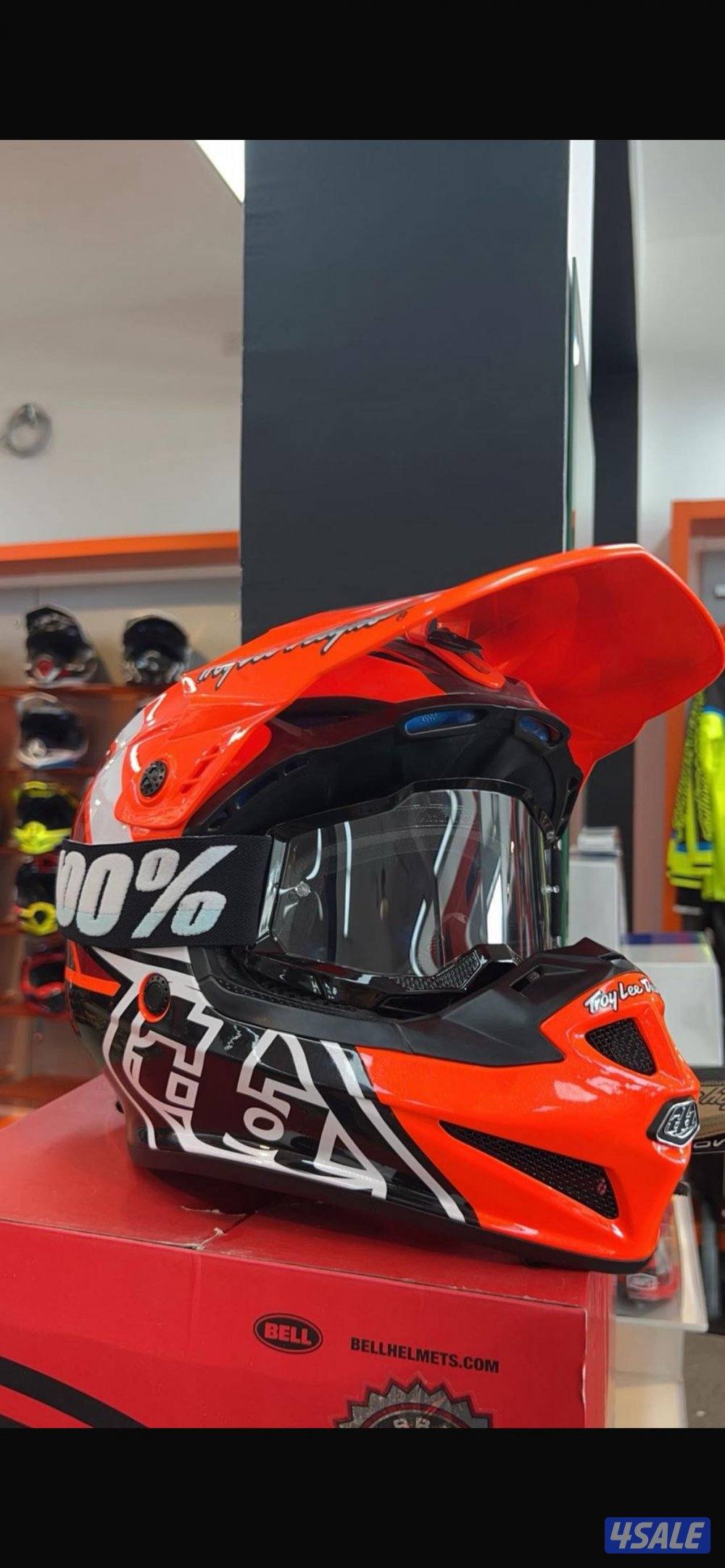 خوذه  تروي لي1