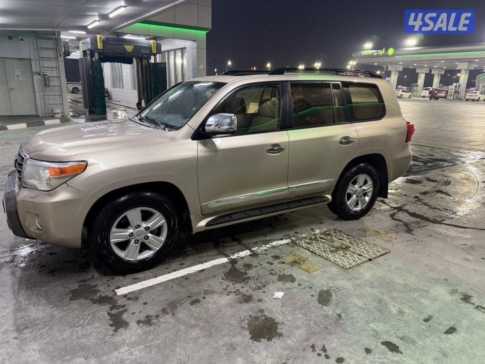 لاند كروز 20152