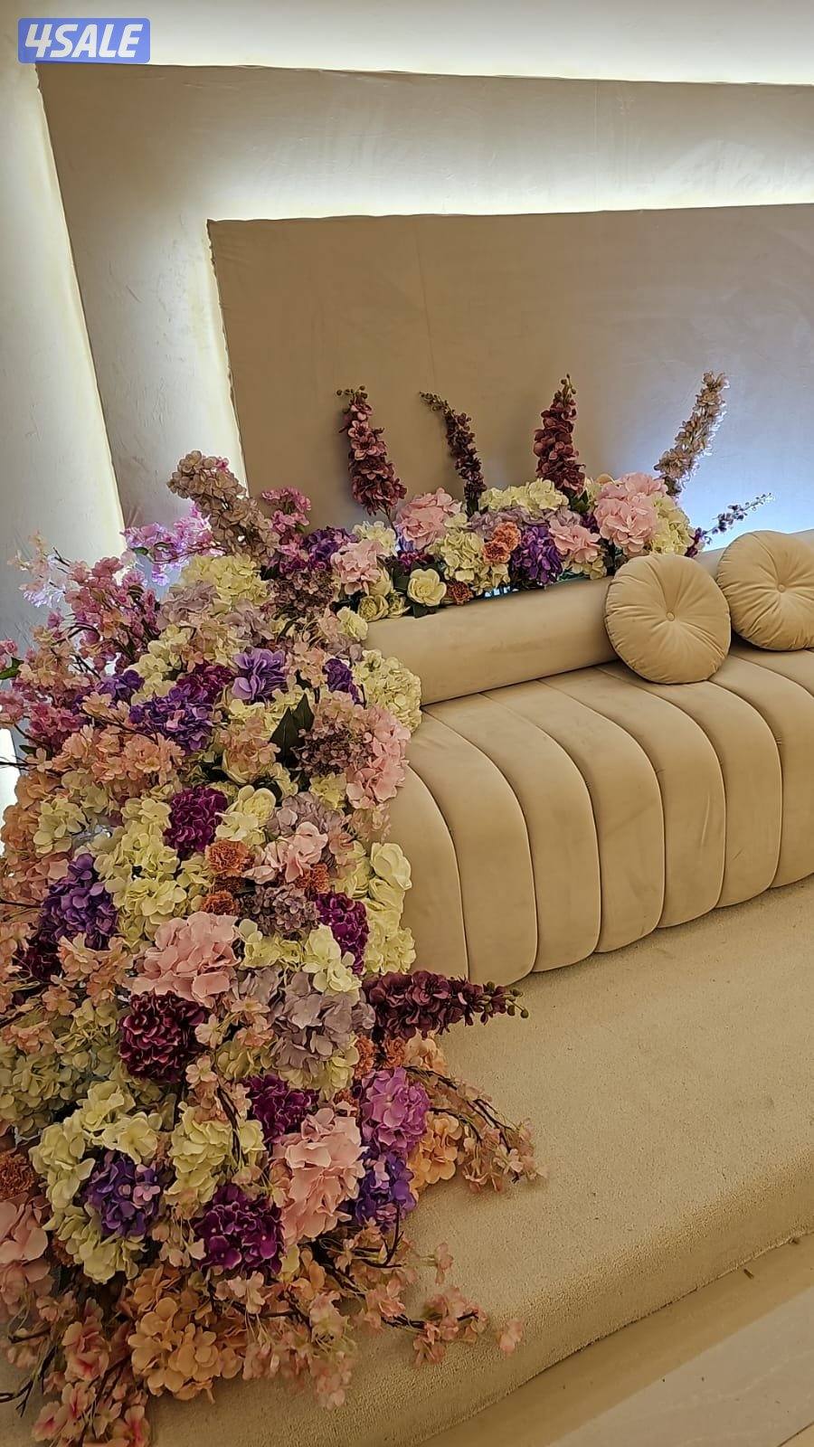 تأجير كراسي وطاولات وبنشات وكنب أمريكي ومكيف وزينة منزل وحدائق وجميع م15