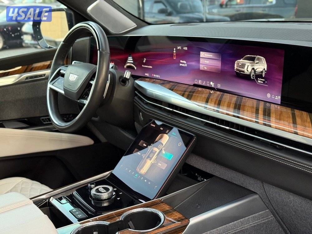 ESCALADE PREMIUM SPORT 600 _2025 صبغ الوكالة7