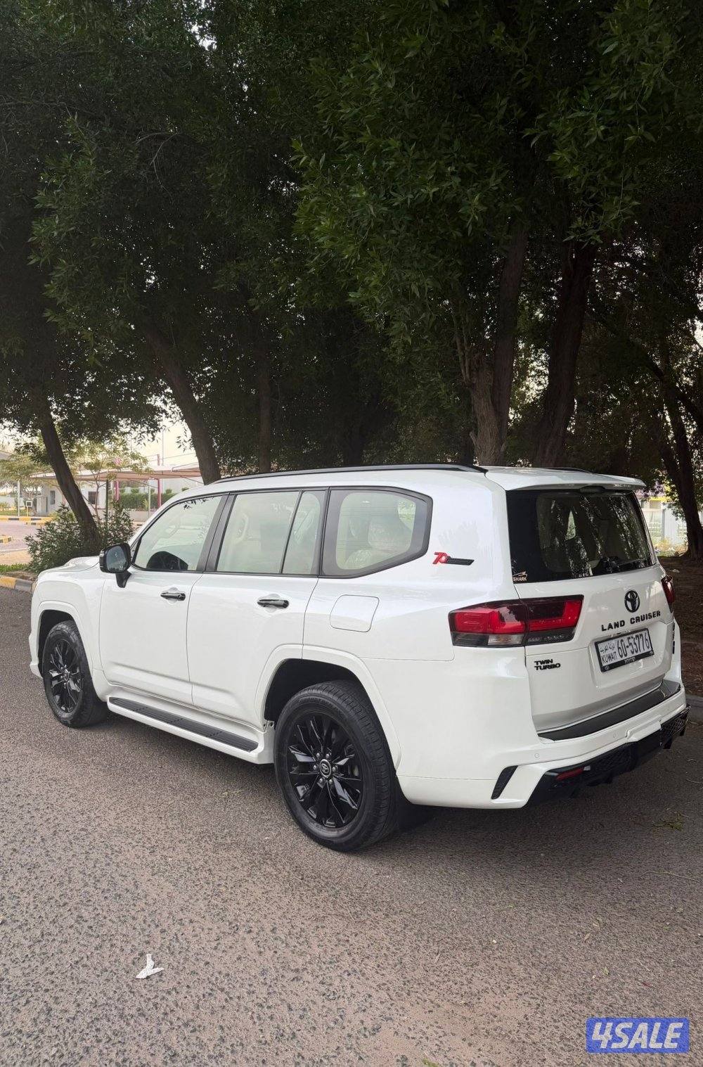 لاند كروز 2022 ايرو S تون تيربو عداد 177 الف5