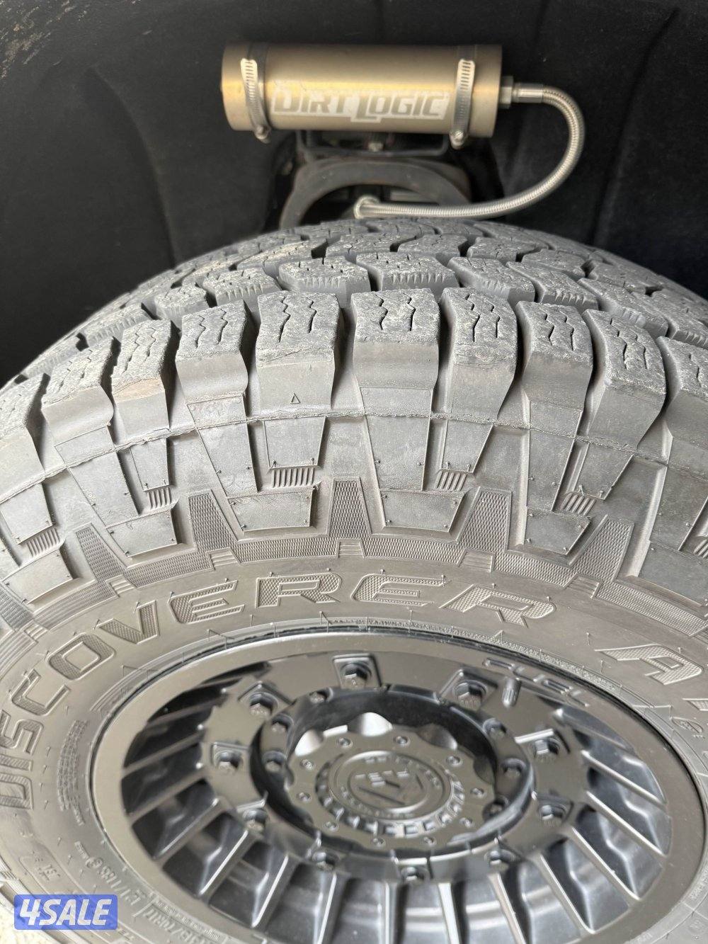 للبيع وانيت سييرا موديل 20178