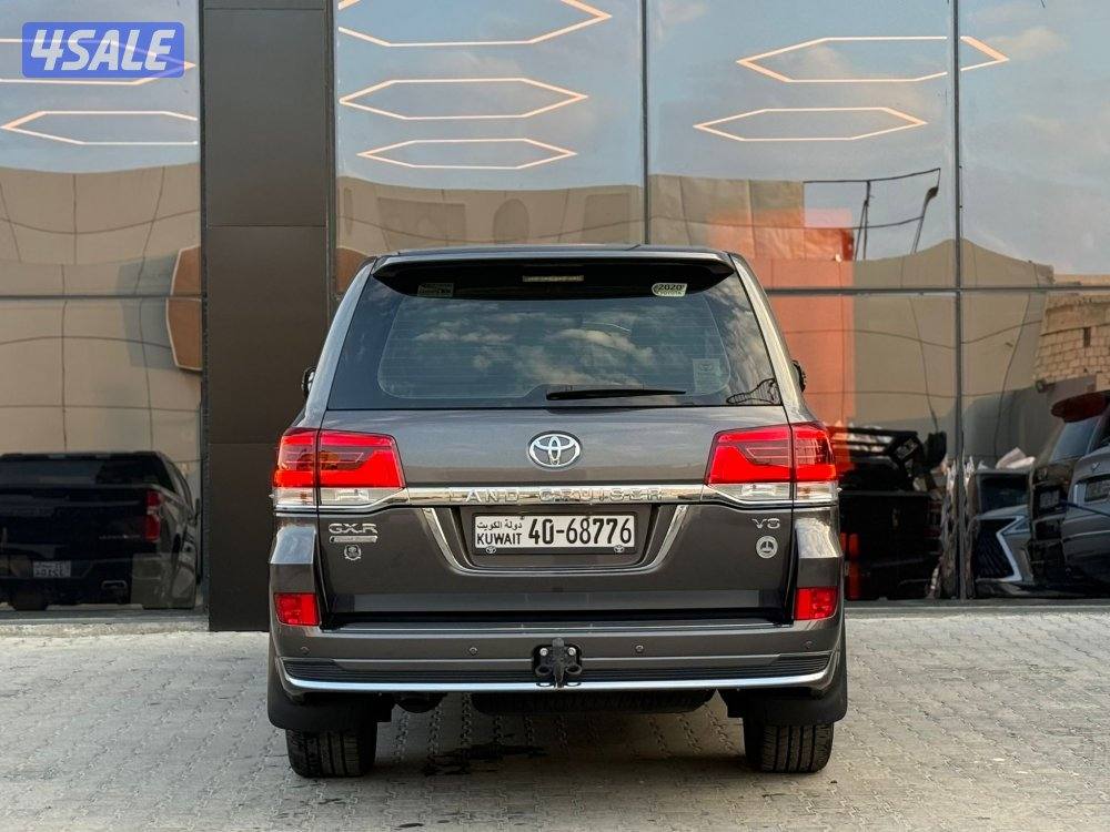 LAND CRUISER GXR V8 _2020 صبغ الوكالة5
