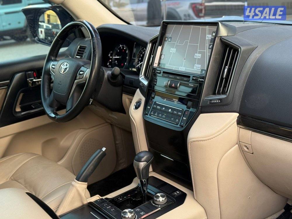 LAND CRUISER GXR V8 _2020 صبغ الوكالة7