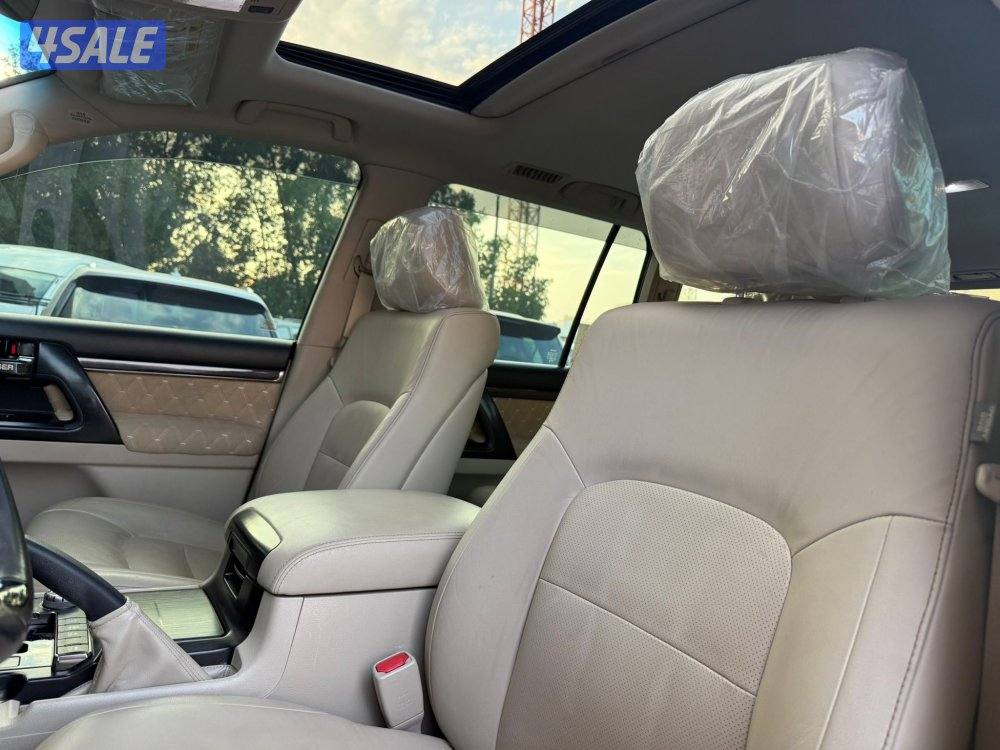 LAND CRUISER GXR V8 _2020 صبغ الوكالة8