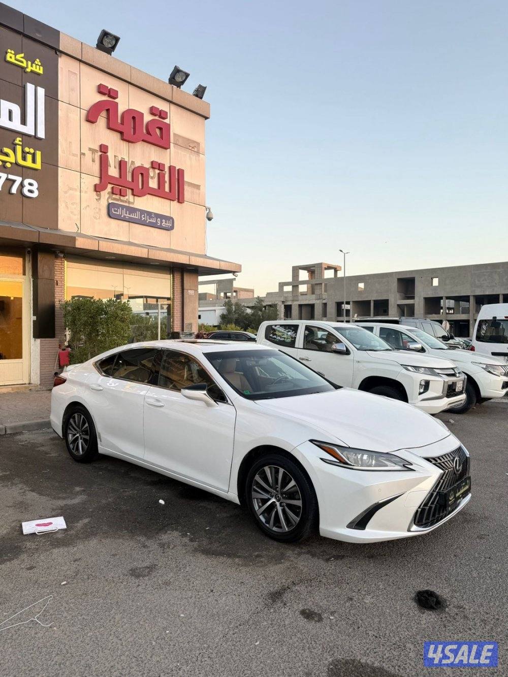 لكزس ES350 مديل2019 عداد ٨٠ شرط الفحص1