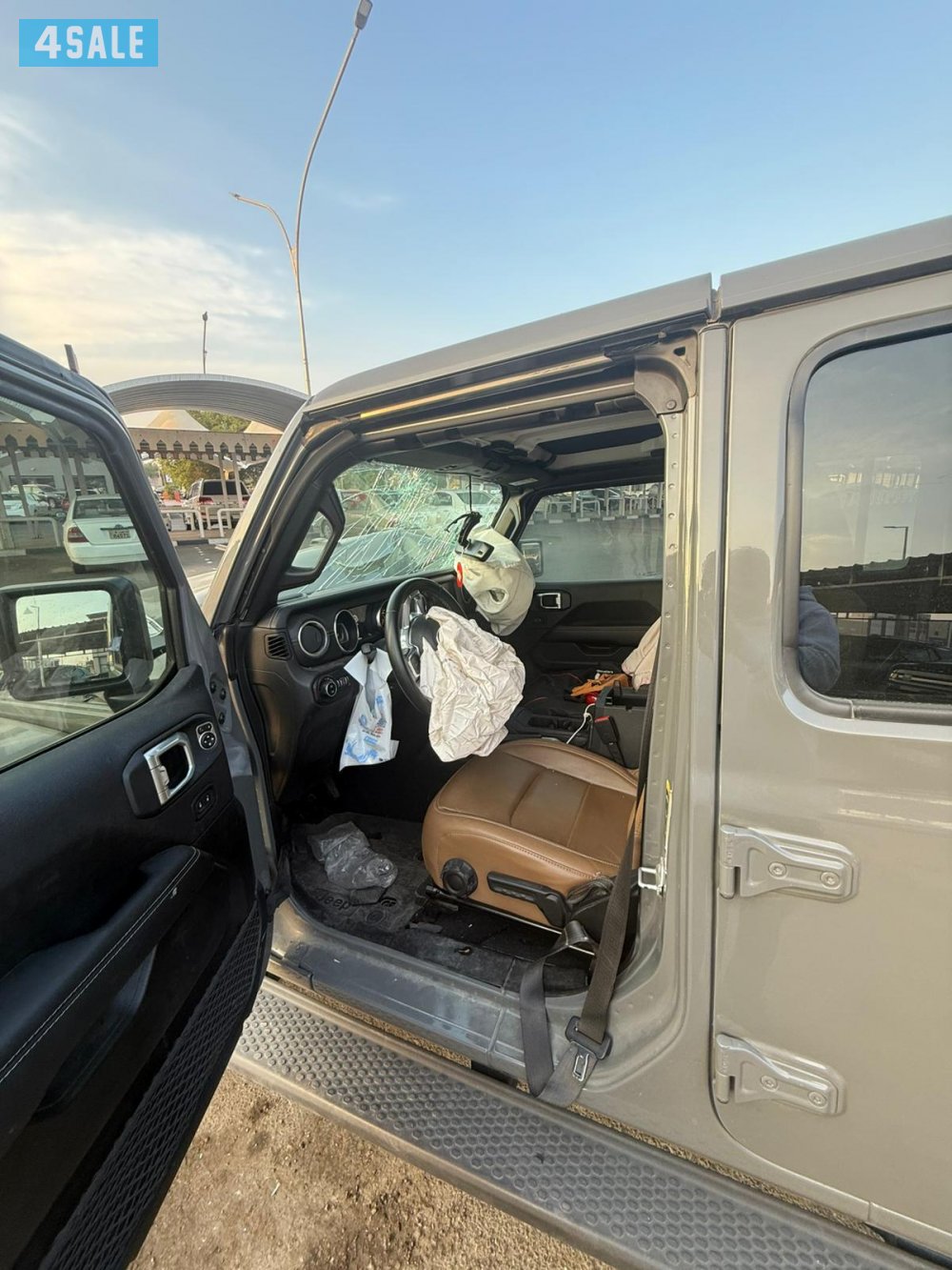 لبيع موديل ٢٠٢١1