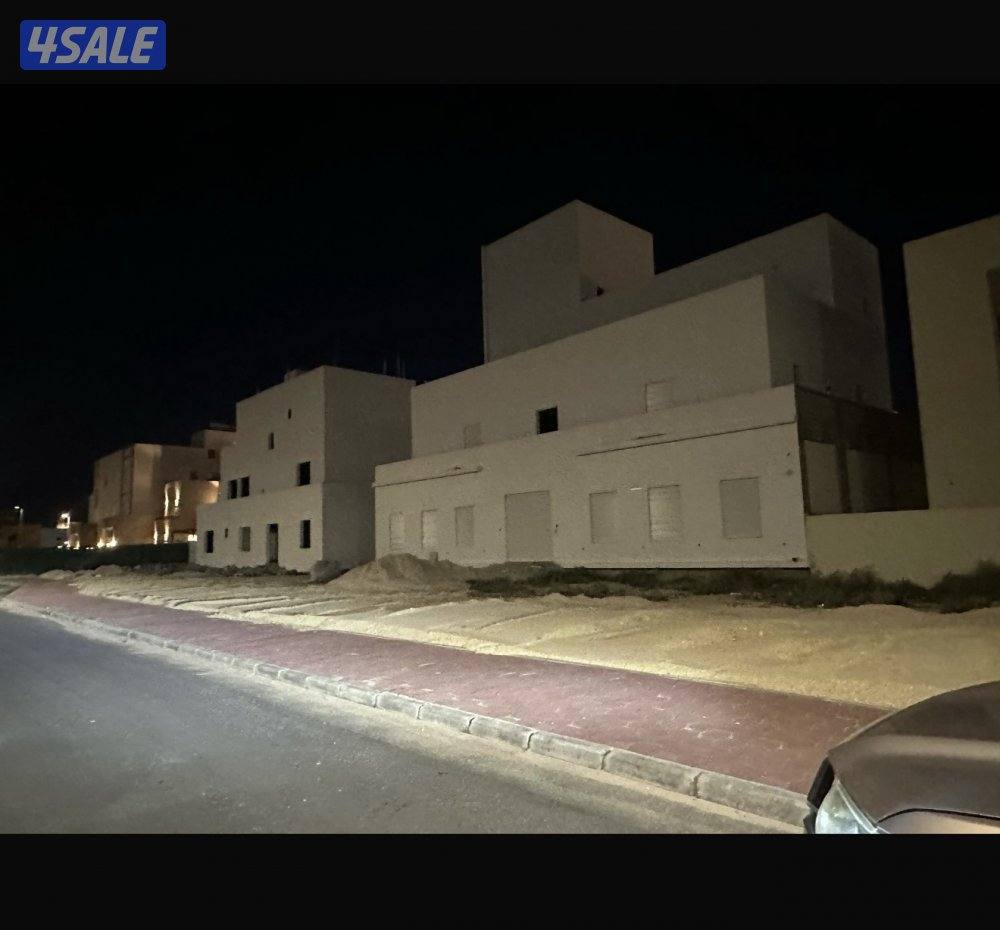 للبيع قسيمتين في الوفرة1