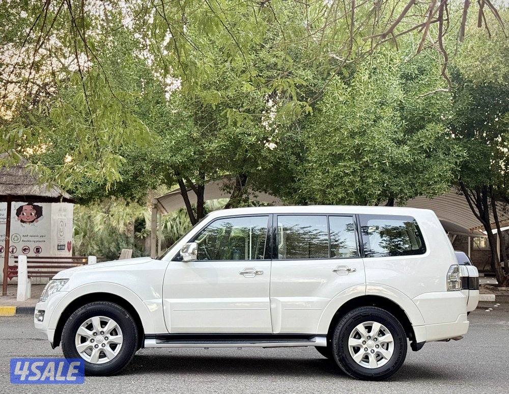 ميتسوبيشي باجيرو ٢٠٢٢ صبغ وكاله ماشي ٤٥ الف3