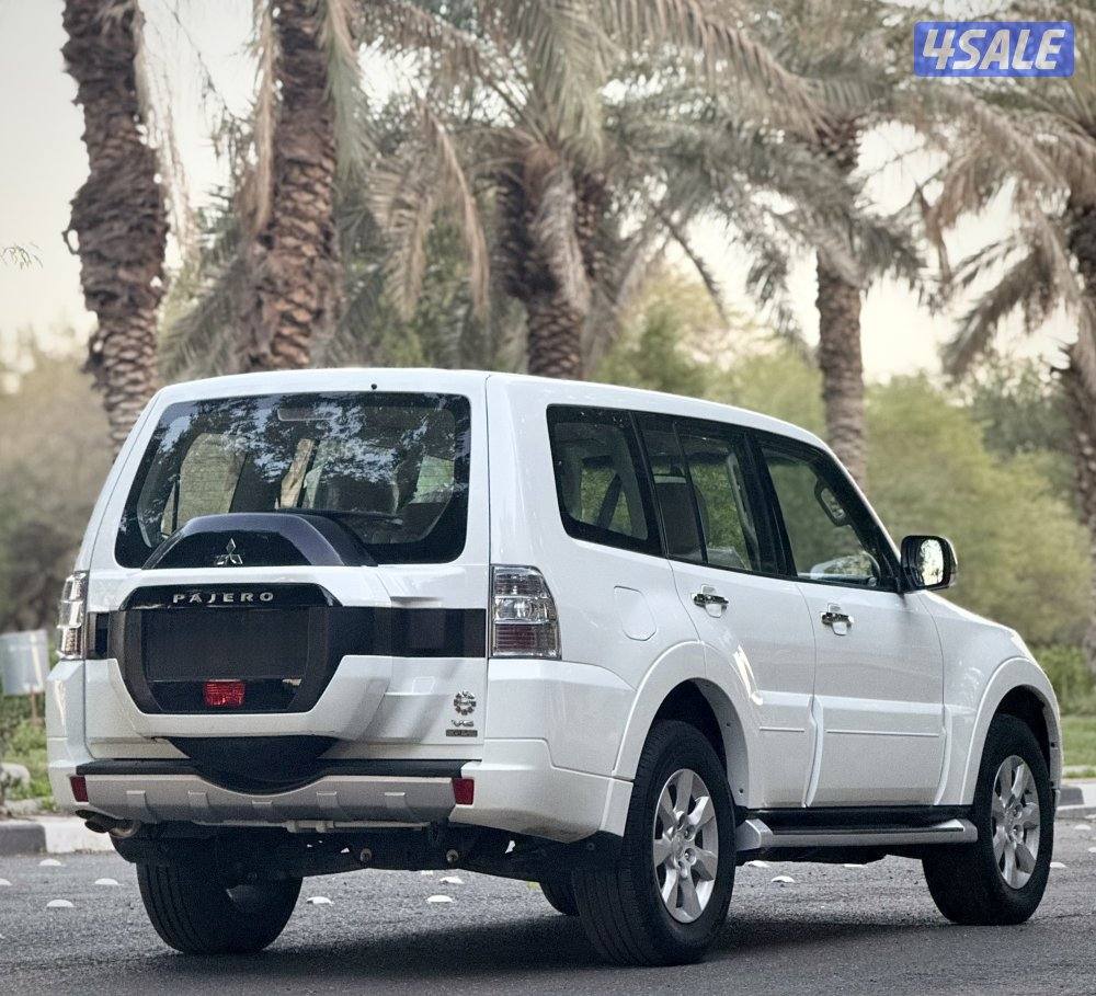 ميتسوبيشي باجيرو ٢٠٢٢ صبغ وكاله ماشي ٤٥ الف6